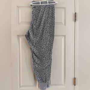 Gray xl Victoria’s Secret animal print joggers